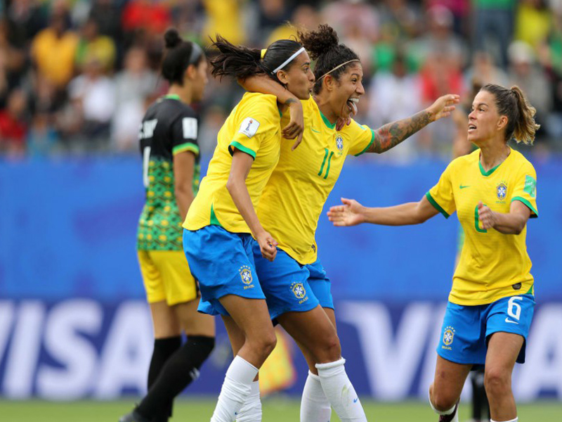 Brasil estreia com vitória sobre a Jamaica na Copa do Mundo